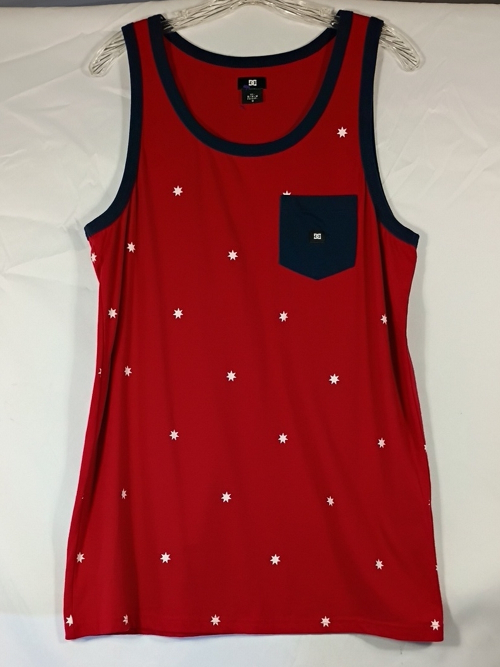 EUC DC Red Tank with Navy Pocket & Star Print Mens Size Medium Summer
